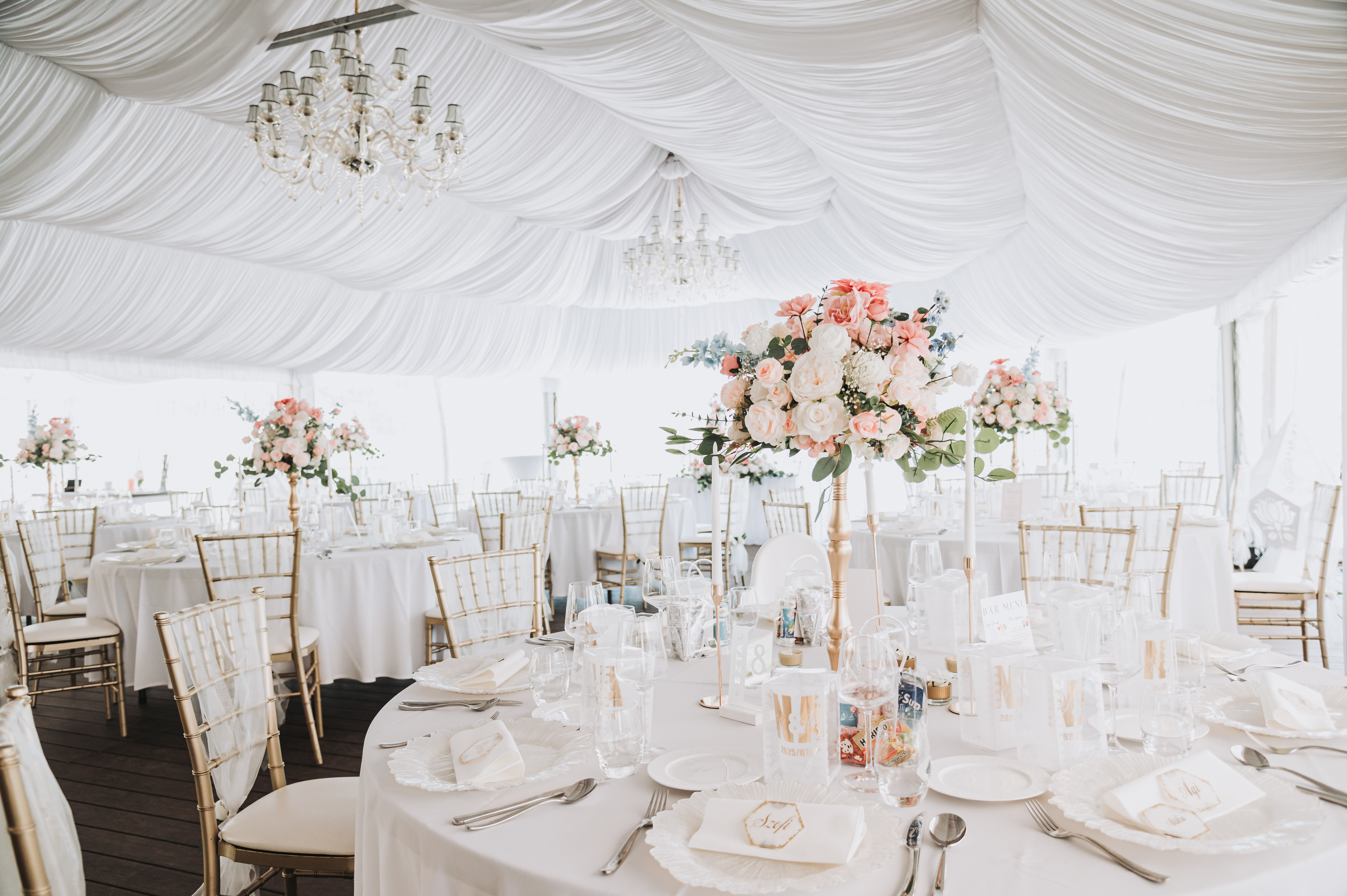 Helyszín dekoráció